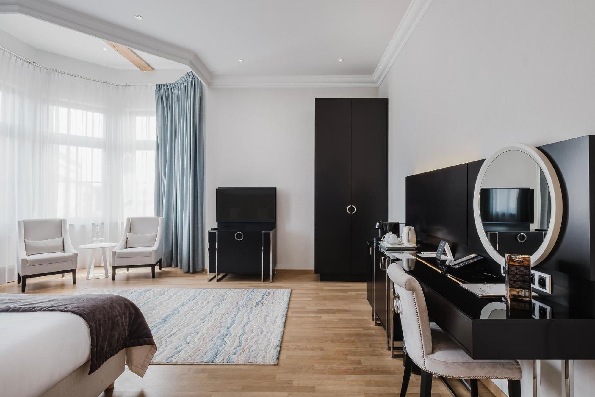 Premium Twin or Double Room,1686502834:JPEG